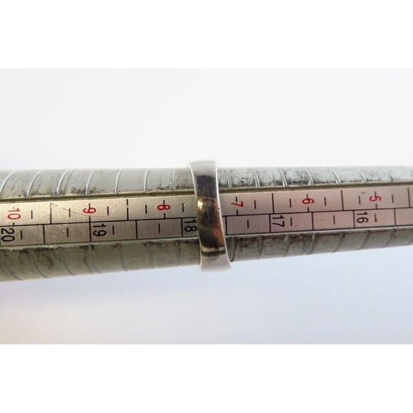 Vintage Oval Onyx Cabochon Solitaire Pierced Sterling Silver Ring Size 7.25 - Picture 11 of 11